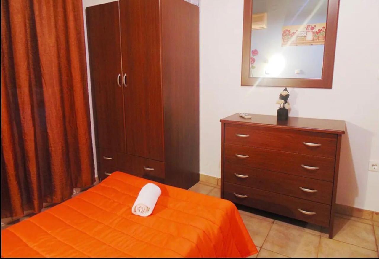 Stefanias Prasoudi Beach Ágios Matthaíos Exterior foto